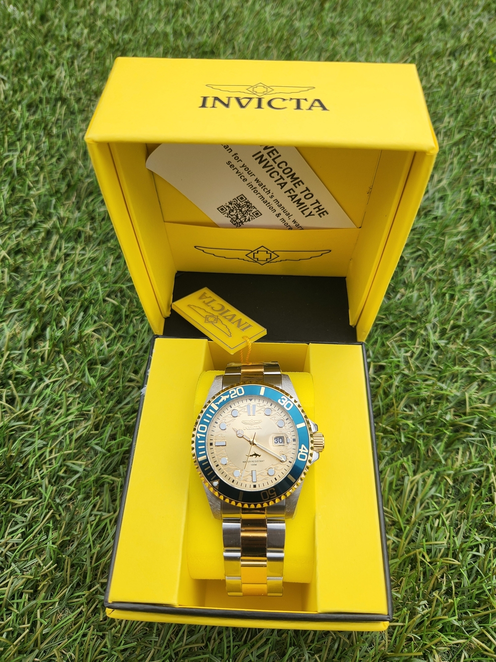 Invicta Pro Diver Currentwave Men’s Two-Tone Blue Bezel Stainless Steel Watch